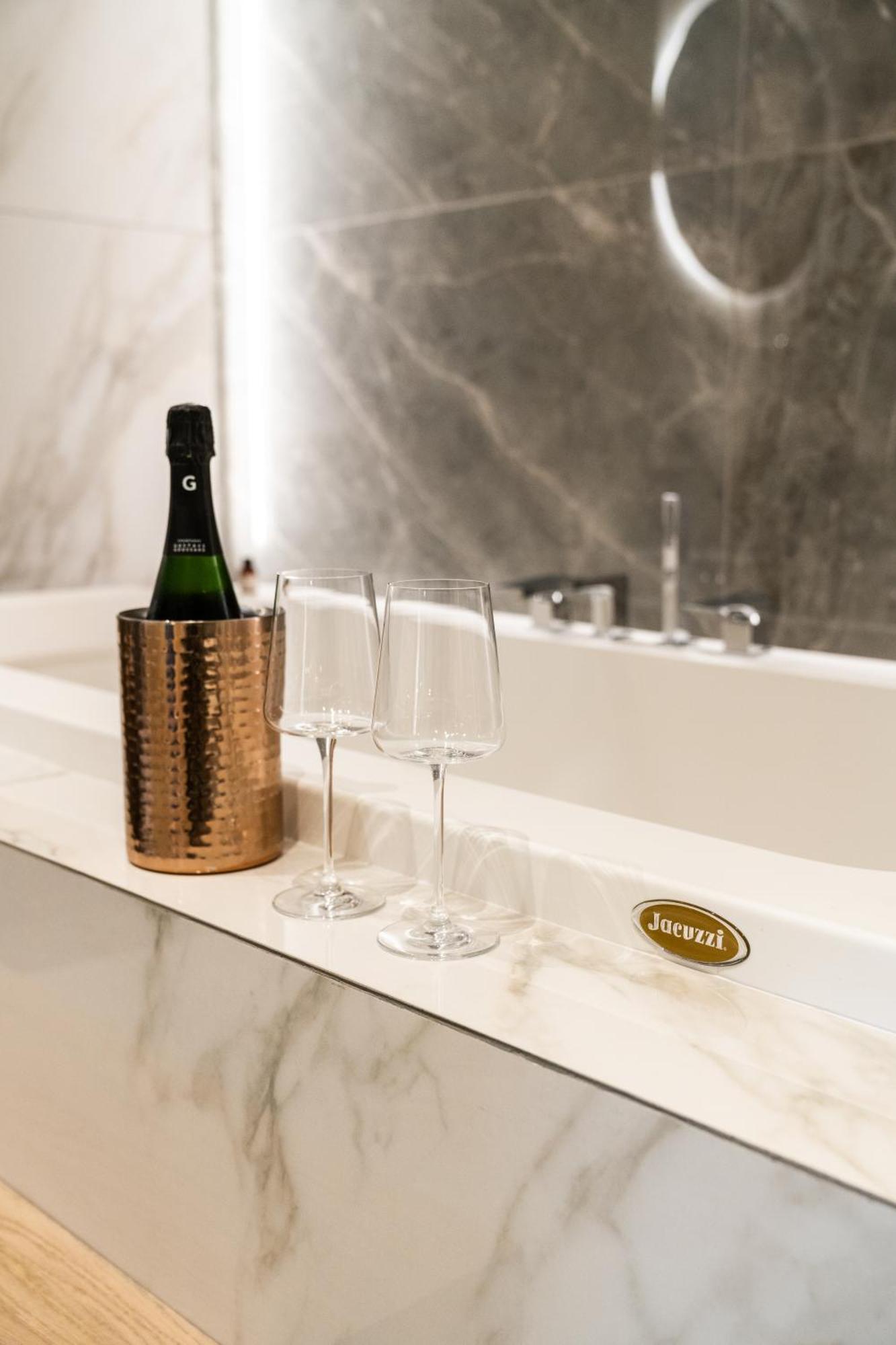 مبيت وإفطار بيزا Anna Teresa Luxury المظهر الخارجي الصورة